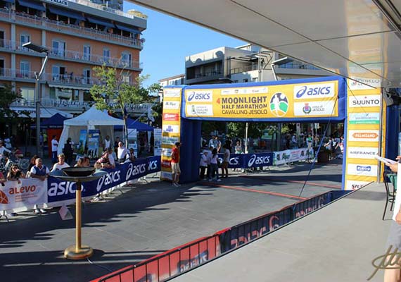 Maratona di 20 km con partenza  da Cavallino-Treporti a Jesolo Piazza Mazzini
